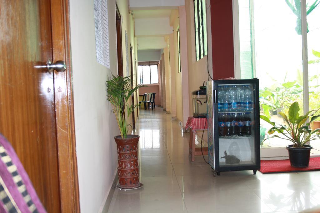 Hotel Minerva Residency à Bangalore Extérieur photo