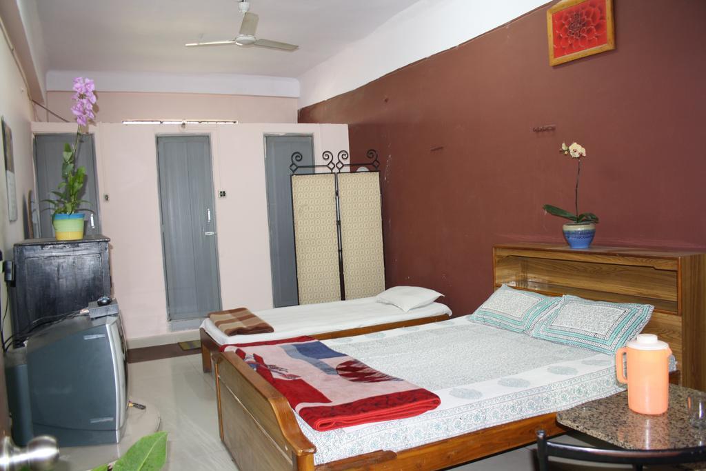 Hotel Minerva Residency à Bangalore Extérieur photo