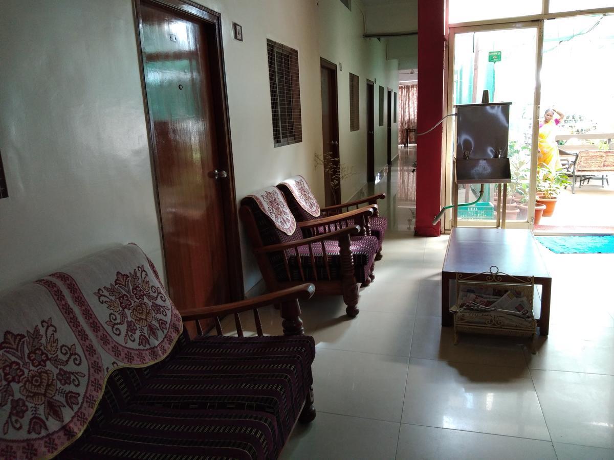 Hotel Minerva Residency à Bangalore Extérieur photo