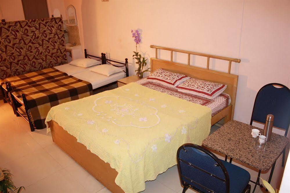 Hotel Minerva Residency à Bangalore Extérieur photo