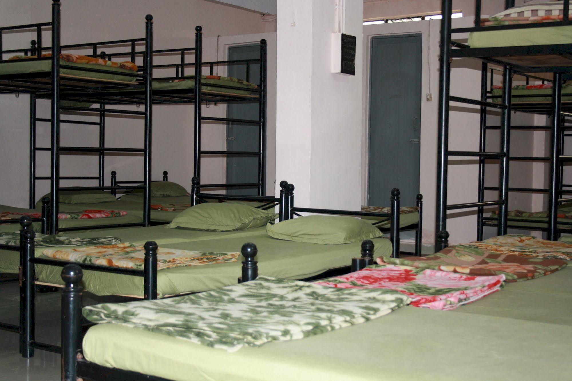 Hotel Minerva Residency à Bangalore Extérieur photo